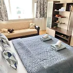 Alonia - Your Shelter By The Park And * Burgas