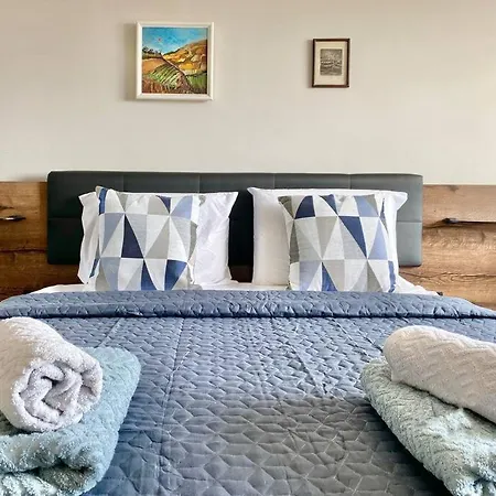 Apartment Alonia - Your Shelter By The Park And