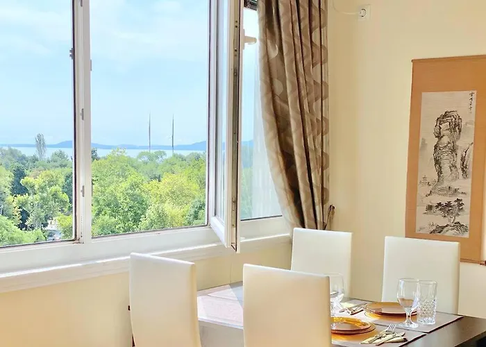 Alonia - Your Shelter By The Park And * Burgas City