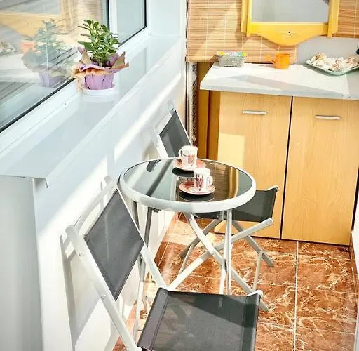 Alonia - Your Shelter By The Park And Apartment Burgas City