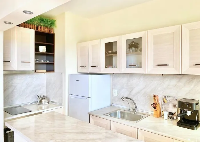 Apartment Alonia - Your Shelter By The Park And