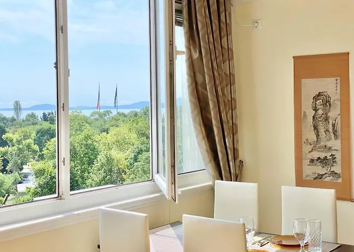 Alonia - Your Shelter By The Park And Apartament Burgas